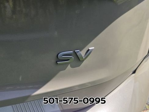 Used 2024 Nissan Rogue SV w/ SV Premium Package FWD image 10