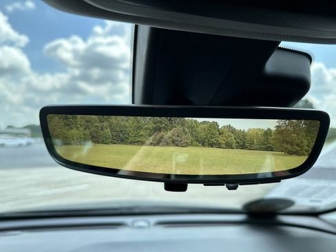 Used 2023 Chevrolet Bolt EUV Premier image 23