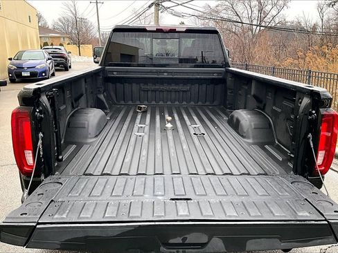 Used 2023 GMC Sierra 3500 Denali w/ Denali Ultimate Package image 33