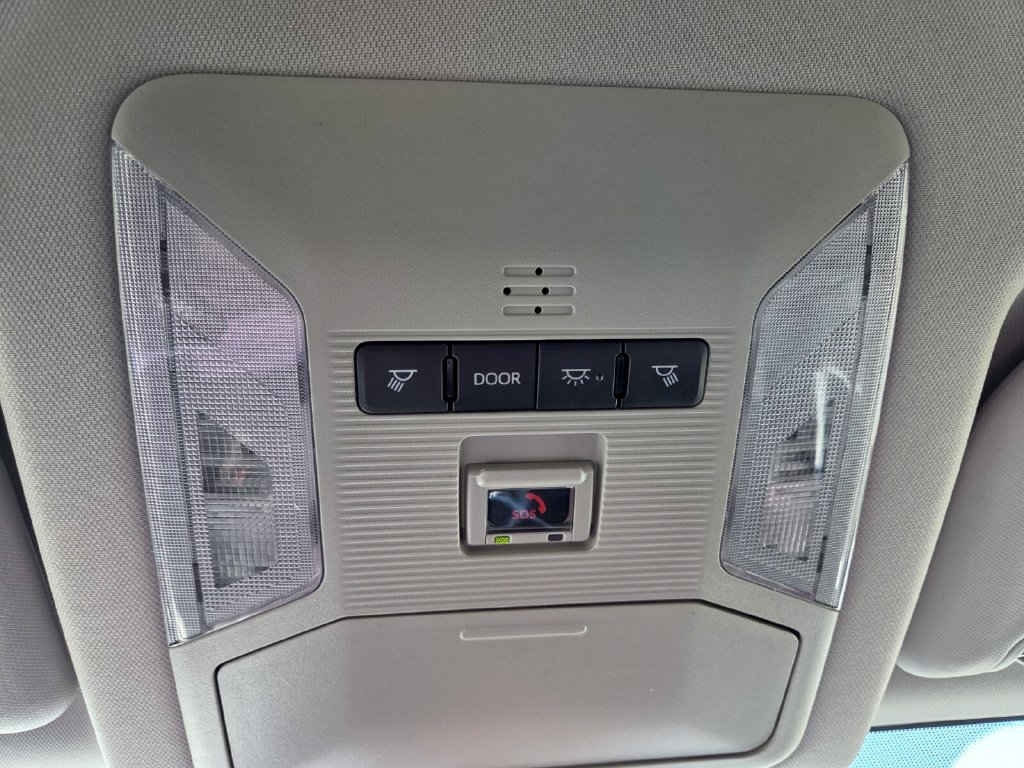 Used 2024 Toyota RAV4 LE AWD/4WD image 19