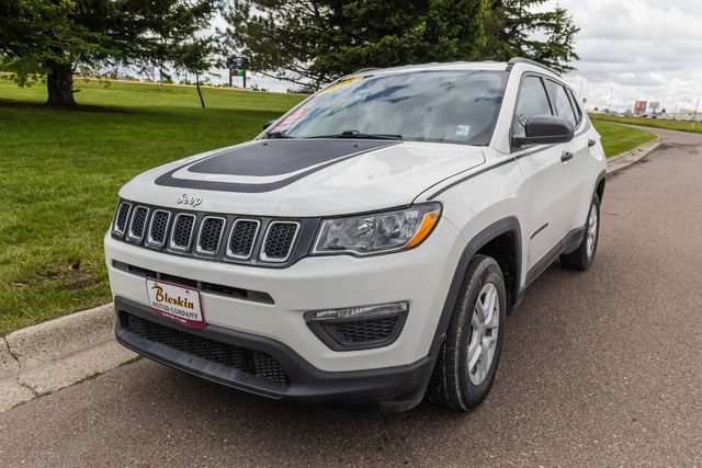 Used 2018 Jeep Compass Sport w/ Mopar Graphics Package FWD image 1
