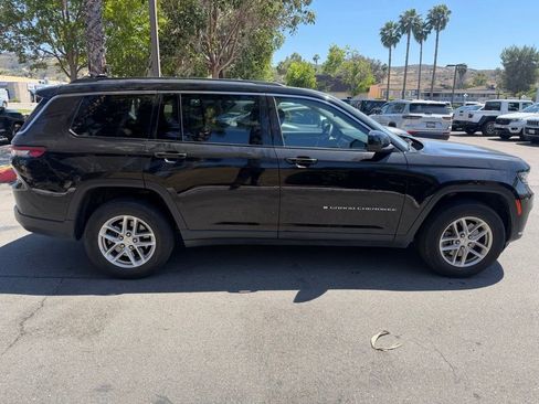 Used 2023 Jeep Grand Cherokee L Laredo RWD image 15