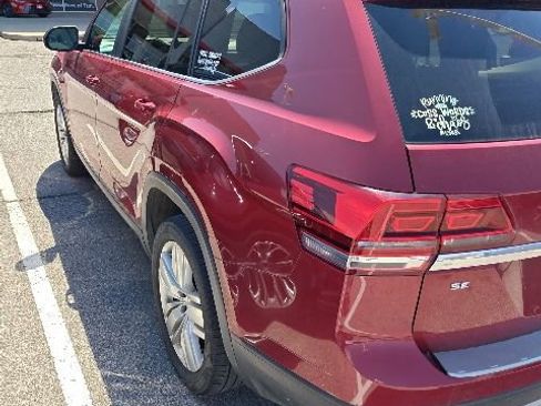 Used 2019 Volkswagen Atlas SE image 2