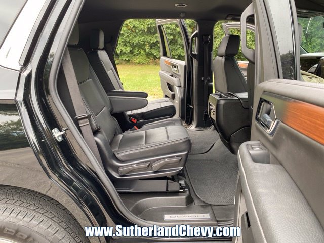Used 2025 GMC Yukon Denali AWD/4WD image 39