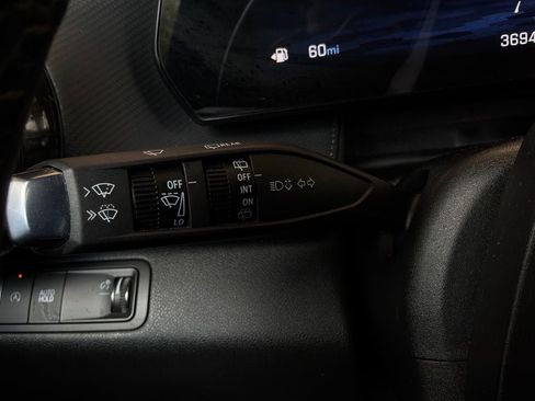 Used 2025 Chevrolet Equinox LT FWD image 35
