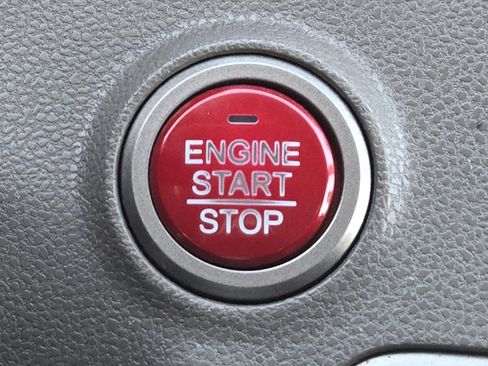 Used 2016 Honda Odyssey SE image 31