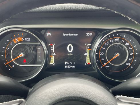 Used 2021 Jeep Gladiator Sport w/ Quick Order Package 26Q 80th image 13