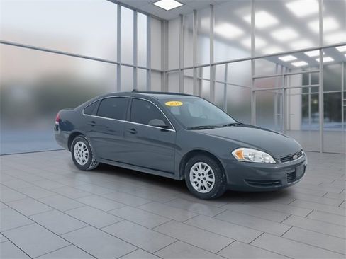 Used 2011 Chevrolet Impala Police image 2
