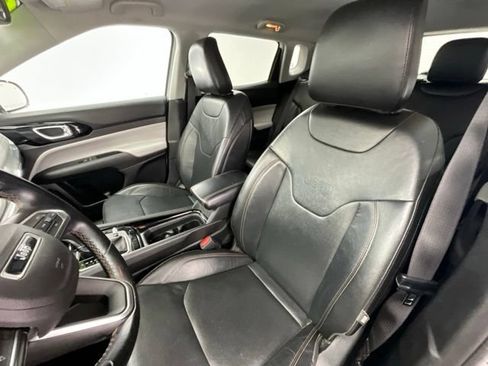 Used 2022 Jeep Compass Limited AWD/4WD image 5