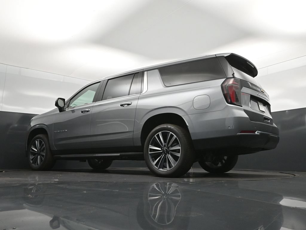 New 2026 Chevrolet Suburban LS RWD image 41