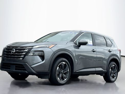 Used 2024 Nissan Rogue SV FWD image 12