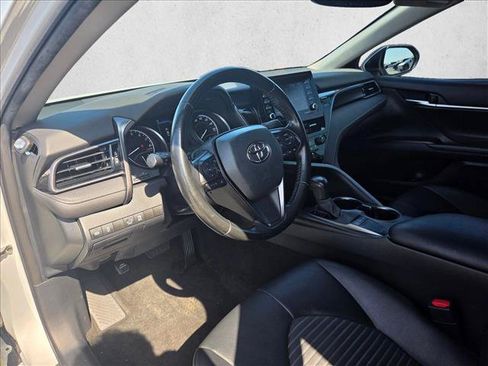 Used 2023 Toyota Camry SE w/ Convenience Package FWD image 9