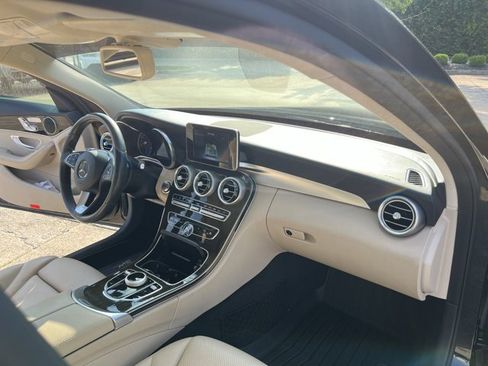 Used 2018 Mercedes-Benz C 300 4MATIC Sedan image 29