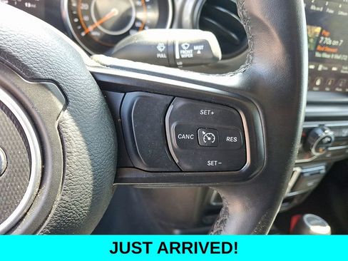 Used 2022 Jeep Gladiator Sport AWD/4WD image 22