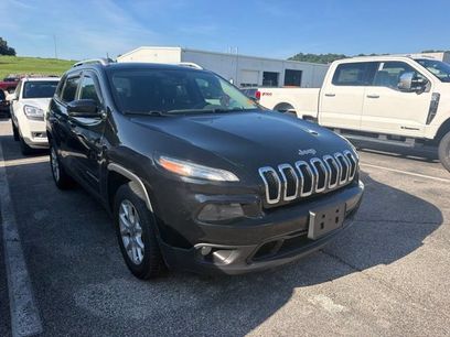 Used 2018 Jeep Cherokee Latitude Plus w/ Cold Weather Group
