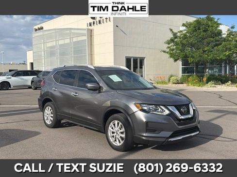 Used 2020 Nissan Rogue SV AWD/4WD image 1