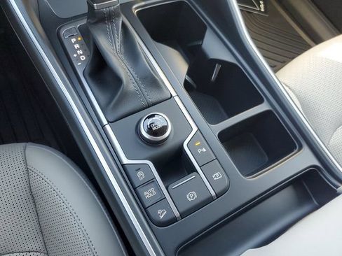 Certified 2025 Kia Sorento S w/ Panoramic Sunroof Package FWD image 25
