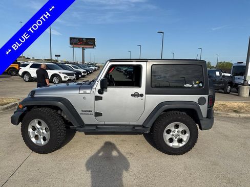 Used 2016 Jeep Wrangler Sport w/ Quick Order Package 23S AWD/4WD image 3