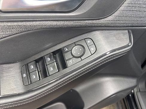 Used 2023 Nissan Rogue SV AWD/4WD image 14