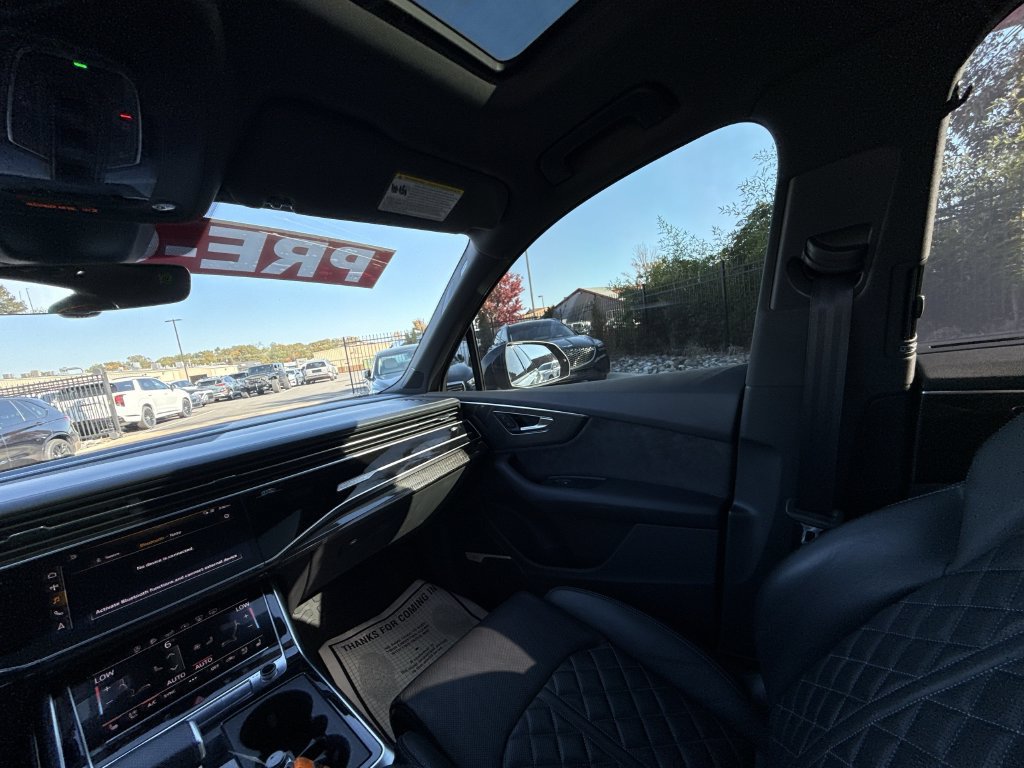 Used 2020 Audi SQ7 Prestige w/ Prestige Package AWD/4WD image 14