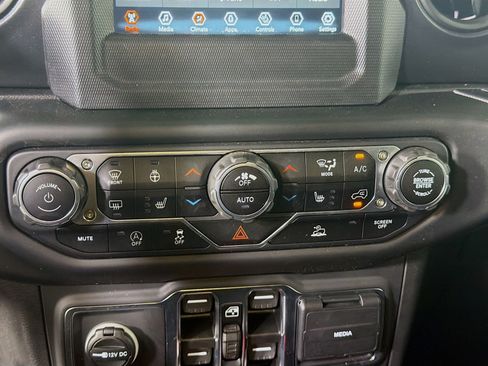Used 2023 Jeep Wrangler Unlimited Sport AWD/4WD image 22