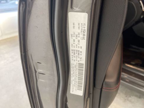 Used 2017 Dodge Durango R/T w/ Technology Group image 29