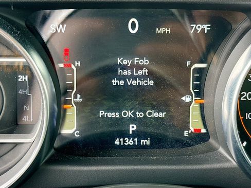 Used 2021 Jeep Gladiator Overland image 13