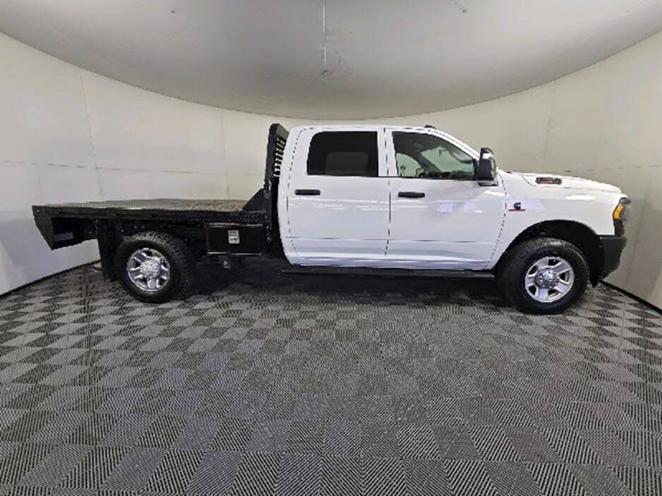 Used 2024 RAM 2500 Tradesman w/ Snow Chief Group AWD/4WD image 12