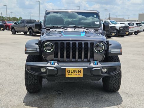 Used 2023 Jeep Wrangler Unlimited Rubicon 4xe w/ Cold Weather Group AWD/4WD image 8