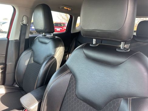 Used 2018 Jeep Compass Latitude w/ Popular Equipment Group image 15