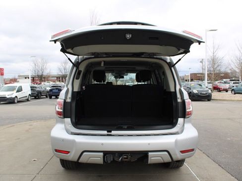 Used 2018 Nissan Armada SL w/ Moonroof Package image 10