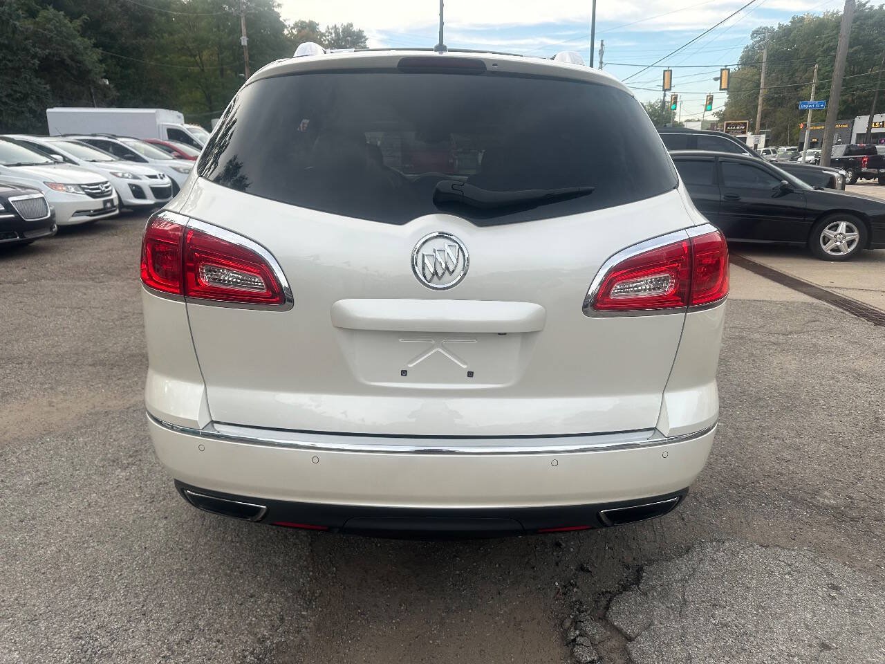 Used 2014 Buick Enclave Premium AWD/4WD image 4
