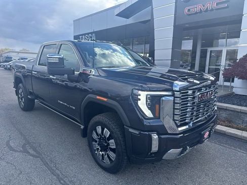 New 2026 GMC Sierra 2500 Denali w/ Denali Reserve Package AWD/4WD image 1