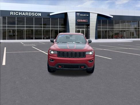 Used 2017 Jeep Grand Cherokee Trailhawk w/ Trailhawk Luxury Group image 8