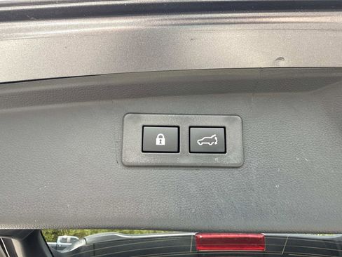 Used 2025 Subaru Outback Limited w/ Popular Package #2 AWD/4WD image 27