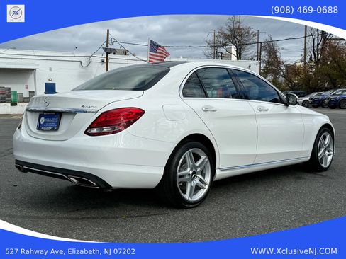 Used 2016 Mercedes-Benz C 300 4MATIC Sedan image 4