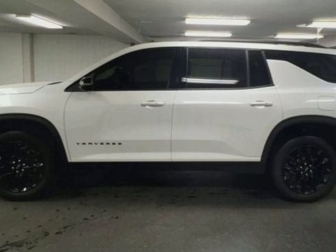 Certified 2024 Chevrolet Traverse LT w/ Midnight/Sport Edition FWD image 5