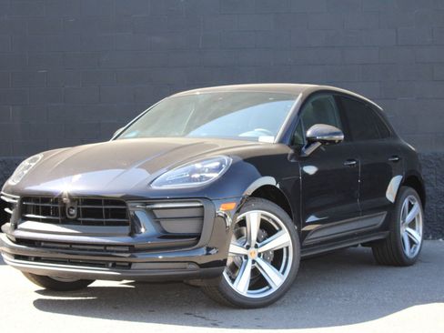 New 2025 Porsche Macan image 1