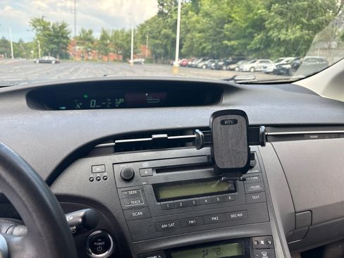 Used 2011 Toyota Prius Two FWD image 16