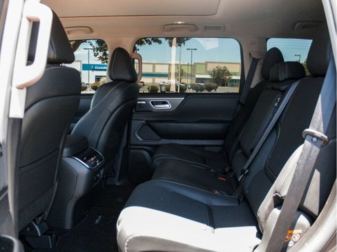 Used 2025 INFINITI QX80 Pure AWD/4WD image 21