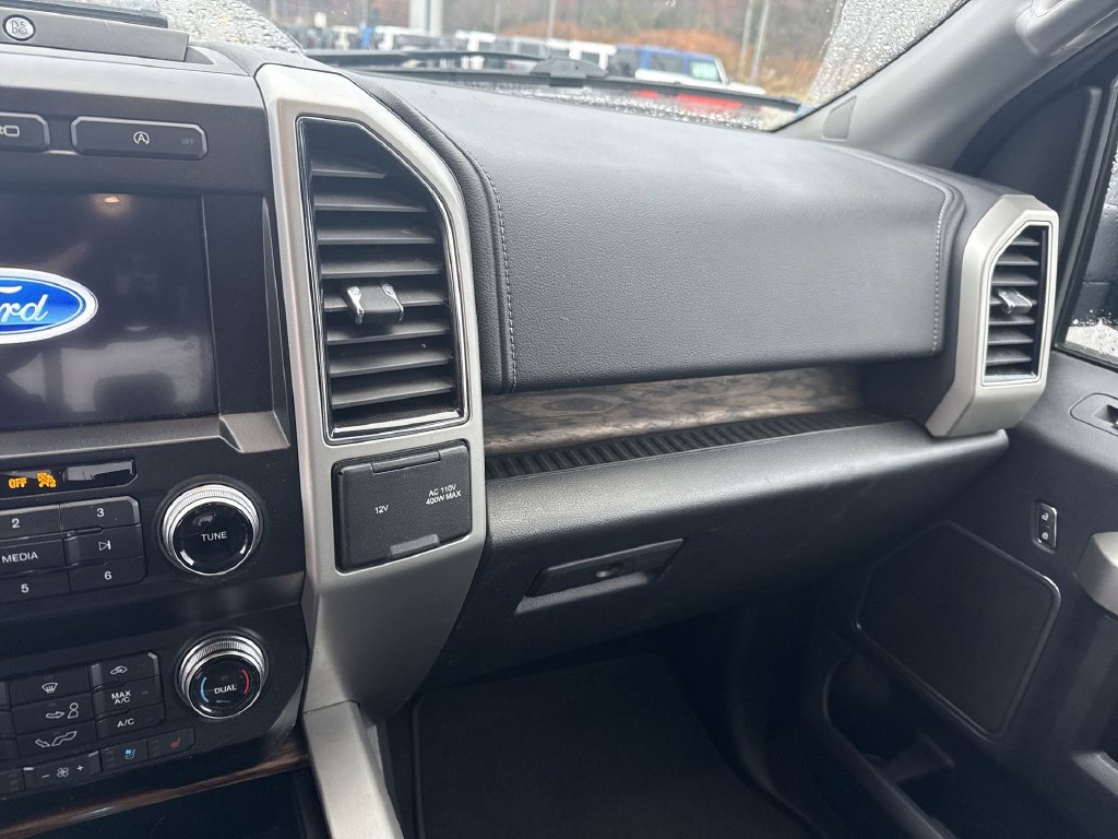 Used 2019 Ford F150 Lariat w/ Equipment Group 502A Luxury AWD/4WD image 11