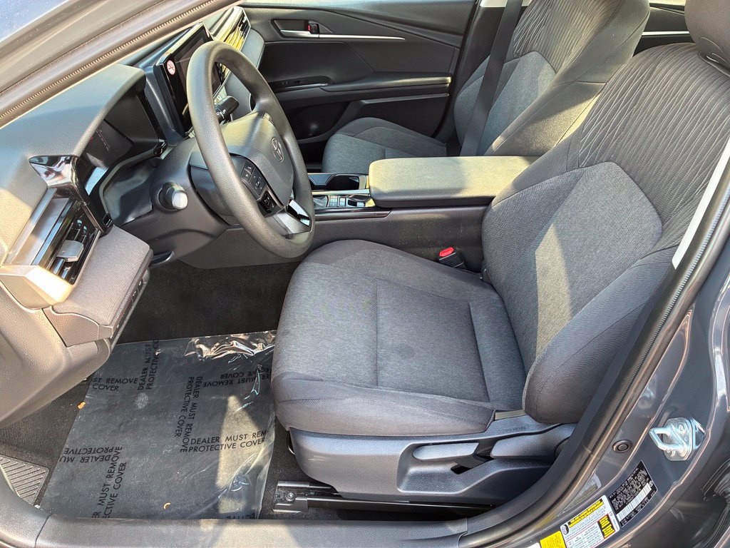 Used 2026 Toyota Camry LE FWD image 15