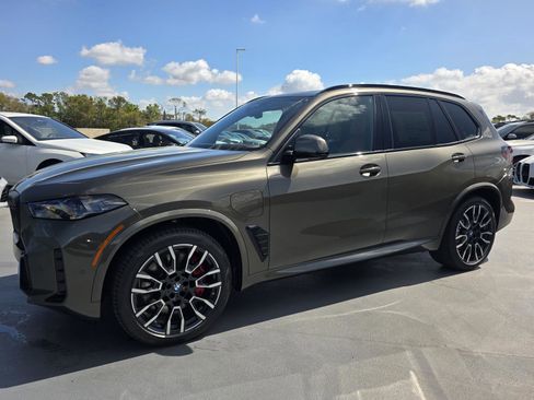 New 2026 BMW X5 xDrive50e w/ M Sport Package image 7