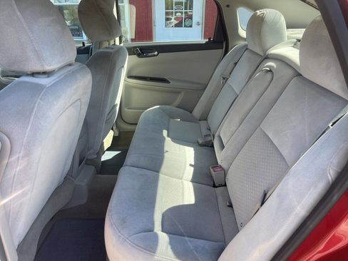 Used 2013 Chevrolet Impala LT w/ LT Sunroof Package image 9