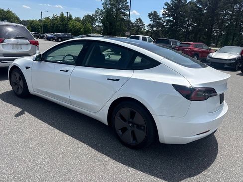 Used 2023 Tesla Model 3 Standard Range RWD image 5