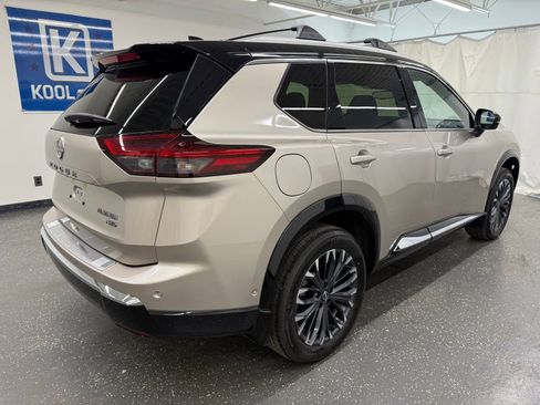 Used 2026 Nissan Rogue Platinum w/ Platinum Premium Package AWD/4WD image 2