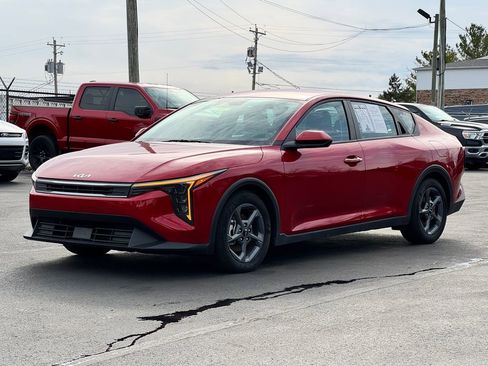 Used 2025 Kia K4 LXS image 3