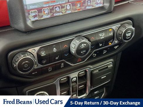 Used 2021 Jeep Wrangler Unlimited Rubicon w/ Dual Top Group image 18