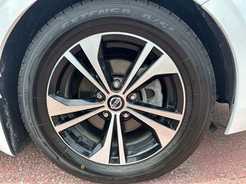 Used 2022 Nissan Sentra SV image 29