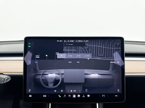Used 2018 Tesla Model 3 Long Range RWD image 27